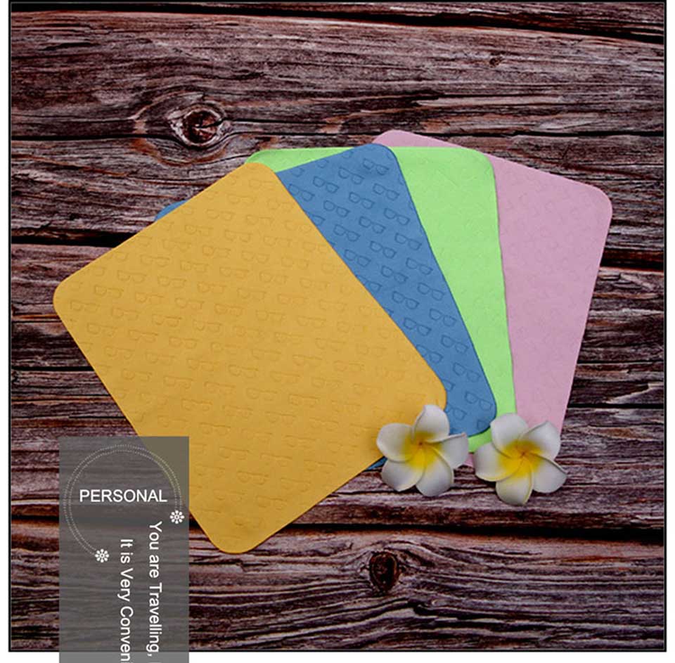 Clean Eyeglass Cloth