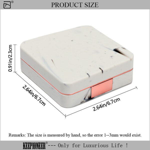 Contact Lens Case With Mirror