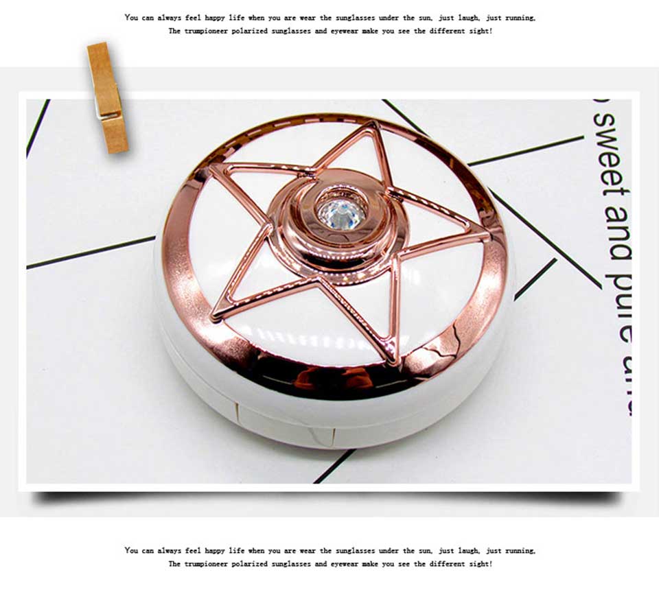 Self Cleaning Contact Case