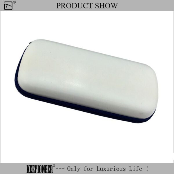 Clamshell Eyeglass Case