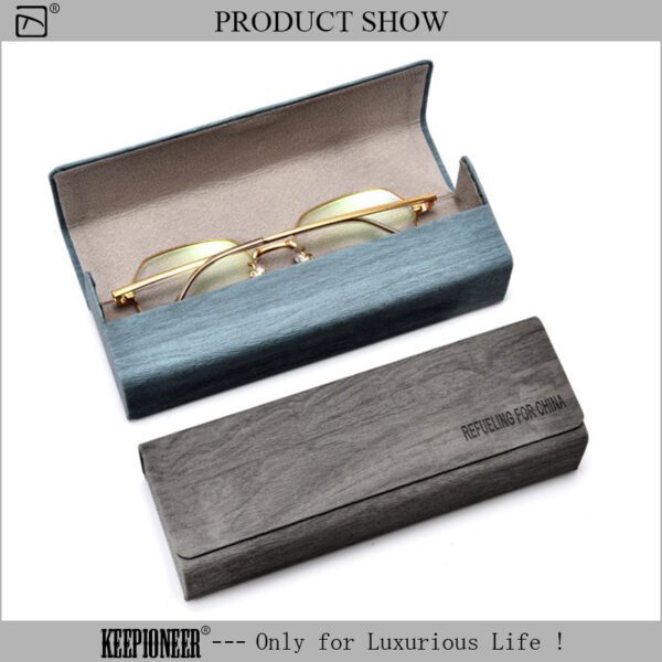 Eyeglass Case Clip