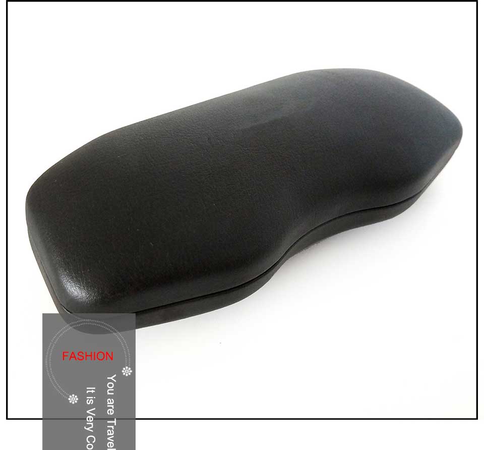 Self Cleaning Glasses Case