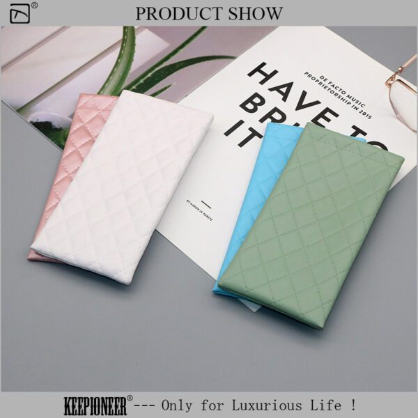 Squeeze Glasses Pouch